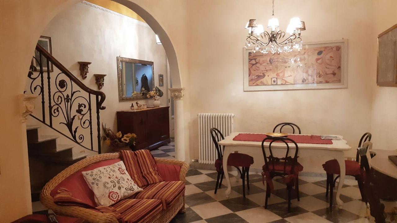 Villino San Martino 350M Dal Mare With Covered Parking Viareggio Kültér fotó